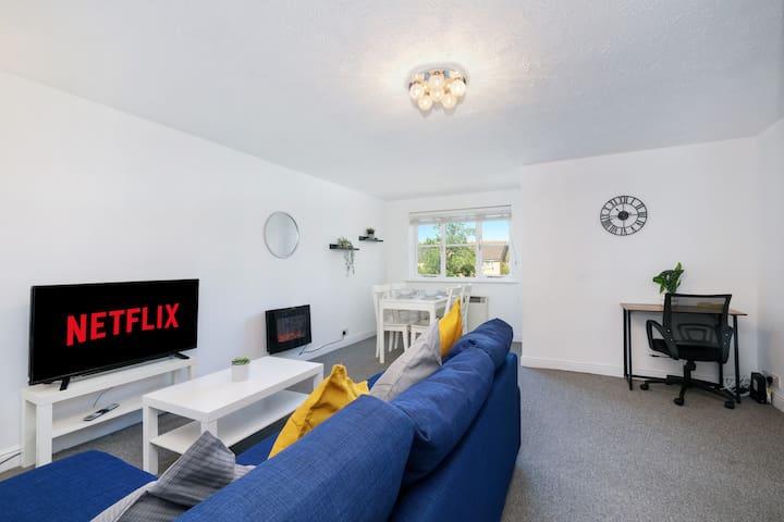 2 bed luxury apartment1