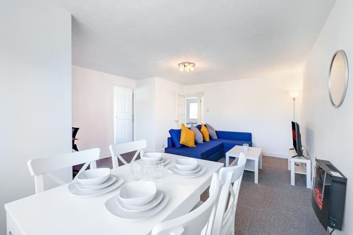 2 bed luxury apartment2