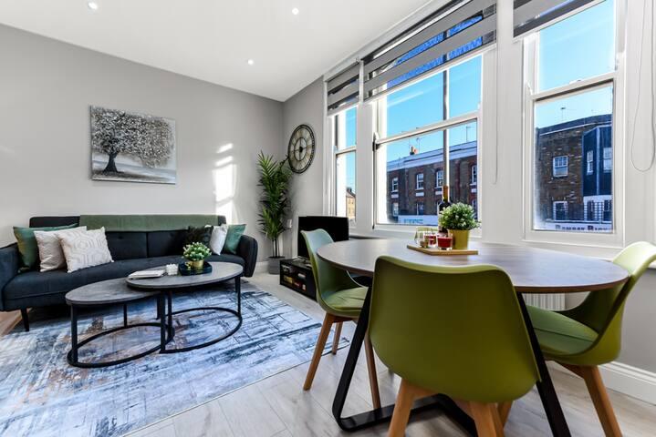 Cozy Battersea apartment Sleep 54