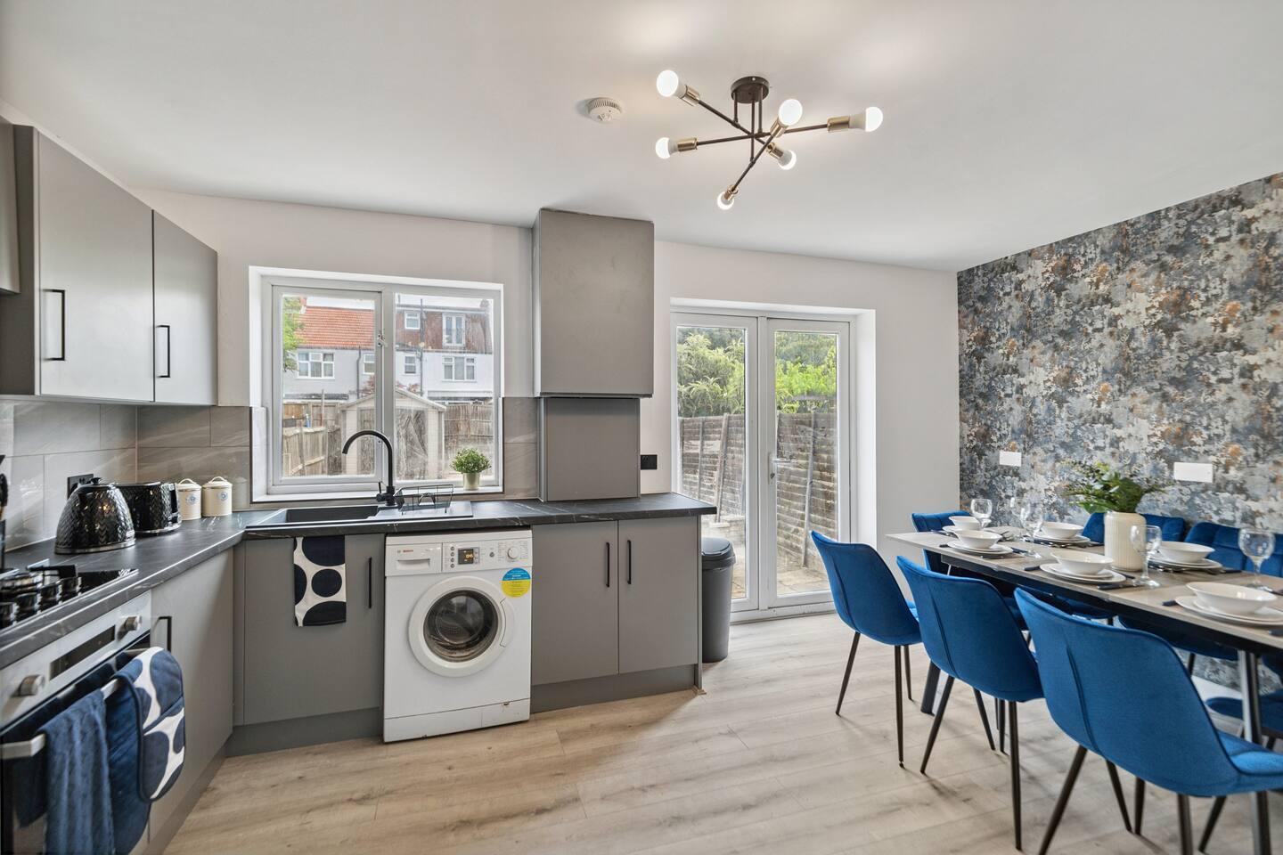 Large 5Bed House London Next CUH Free Parking3