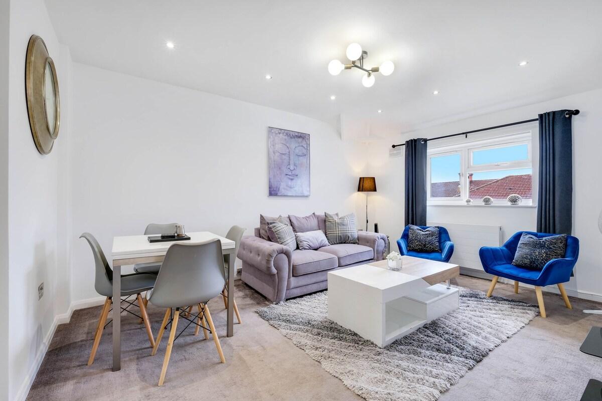 Hanwell 2 Bedroom Maisonette2