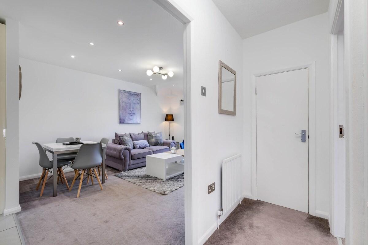 Hanwell 2 Bedroom Maisonette6