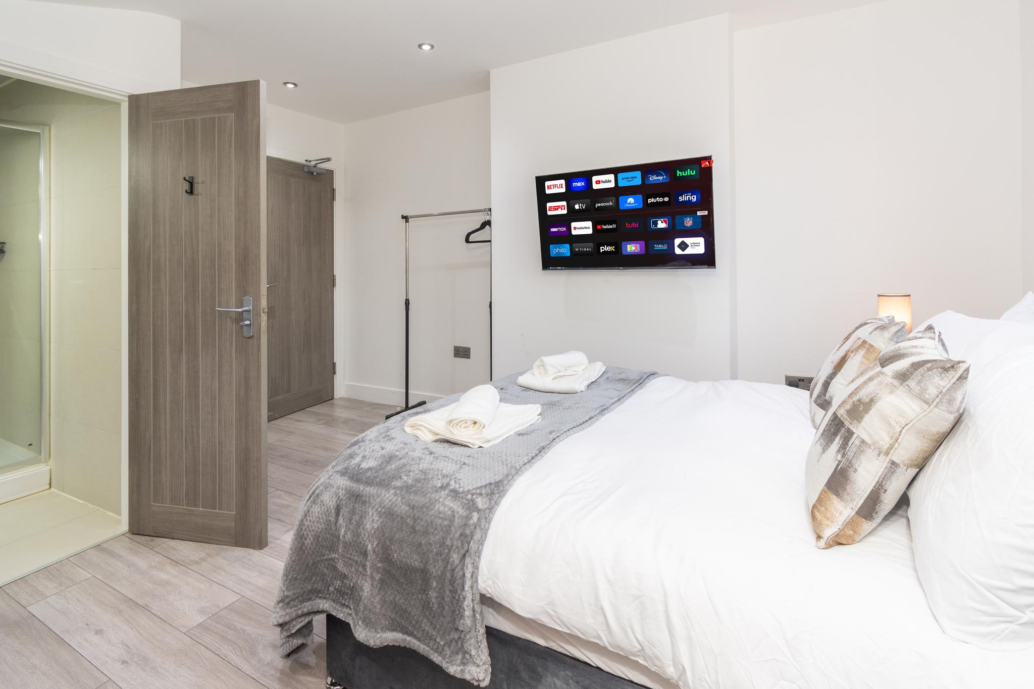 Elite Penthouse Studio! 5 mins to Tooting Train6