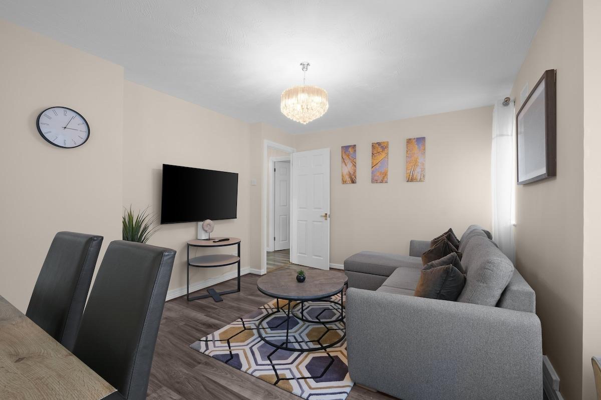 Modern 1 Bedroom Apt. in Streatham with Parking2