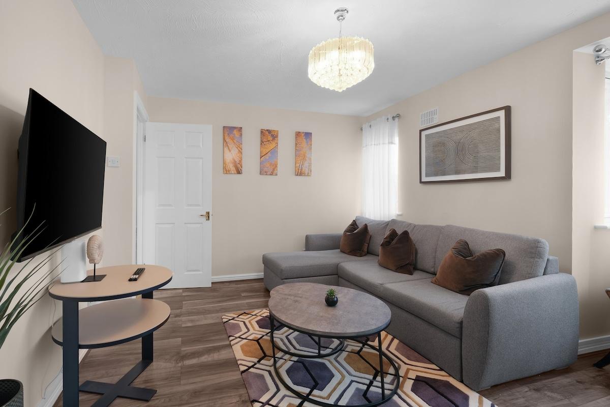 Modern 1 Bedroom Apt. in Streatham with Parking3
