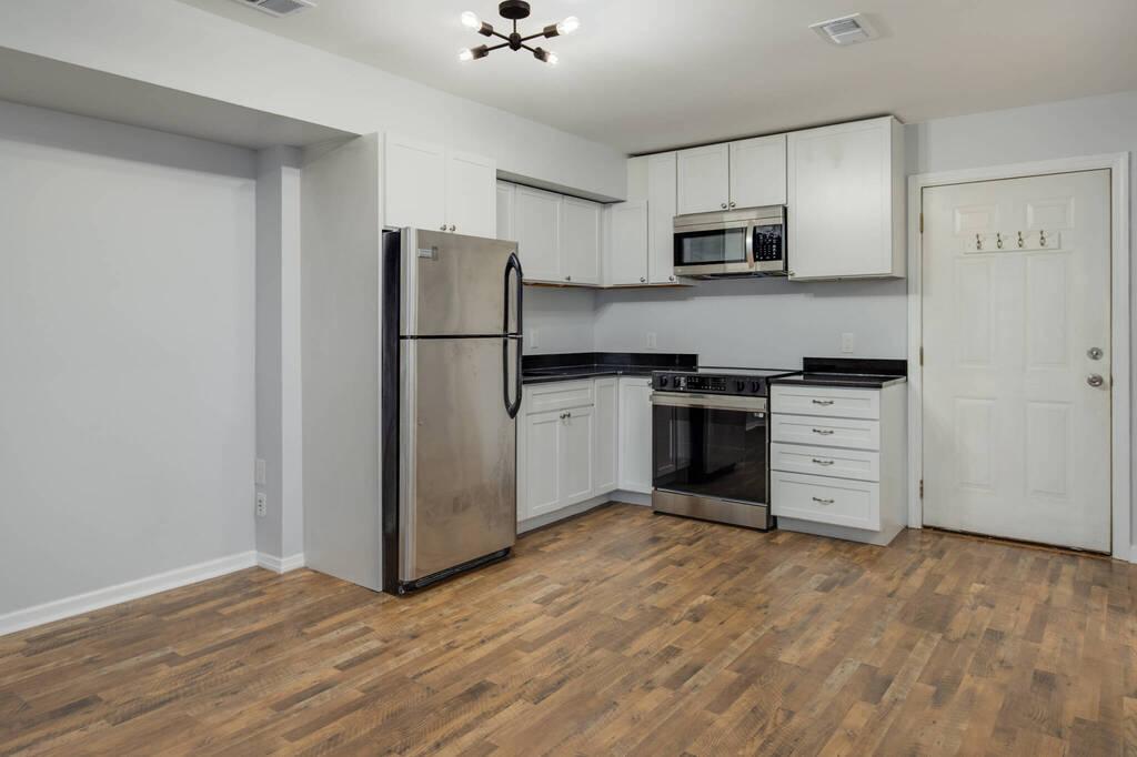 Grove Studio with Private Backyard