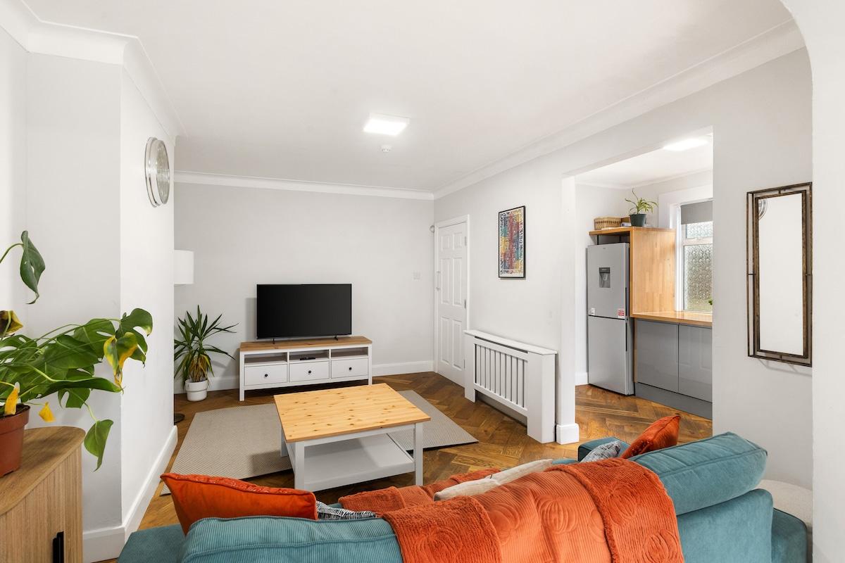 Spacious Gem Fr Parking fast Central London Access3