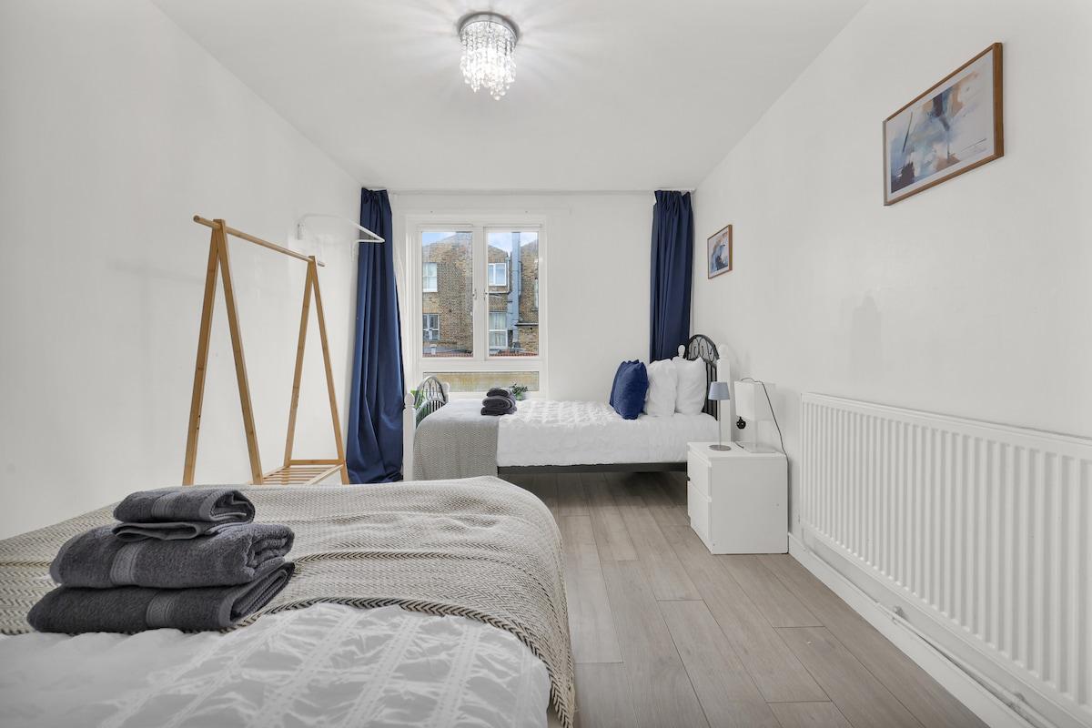 Modern Apartment in Dalston | Central Location3