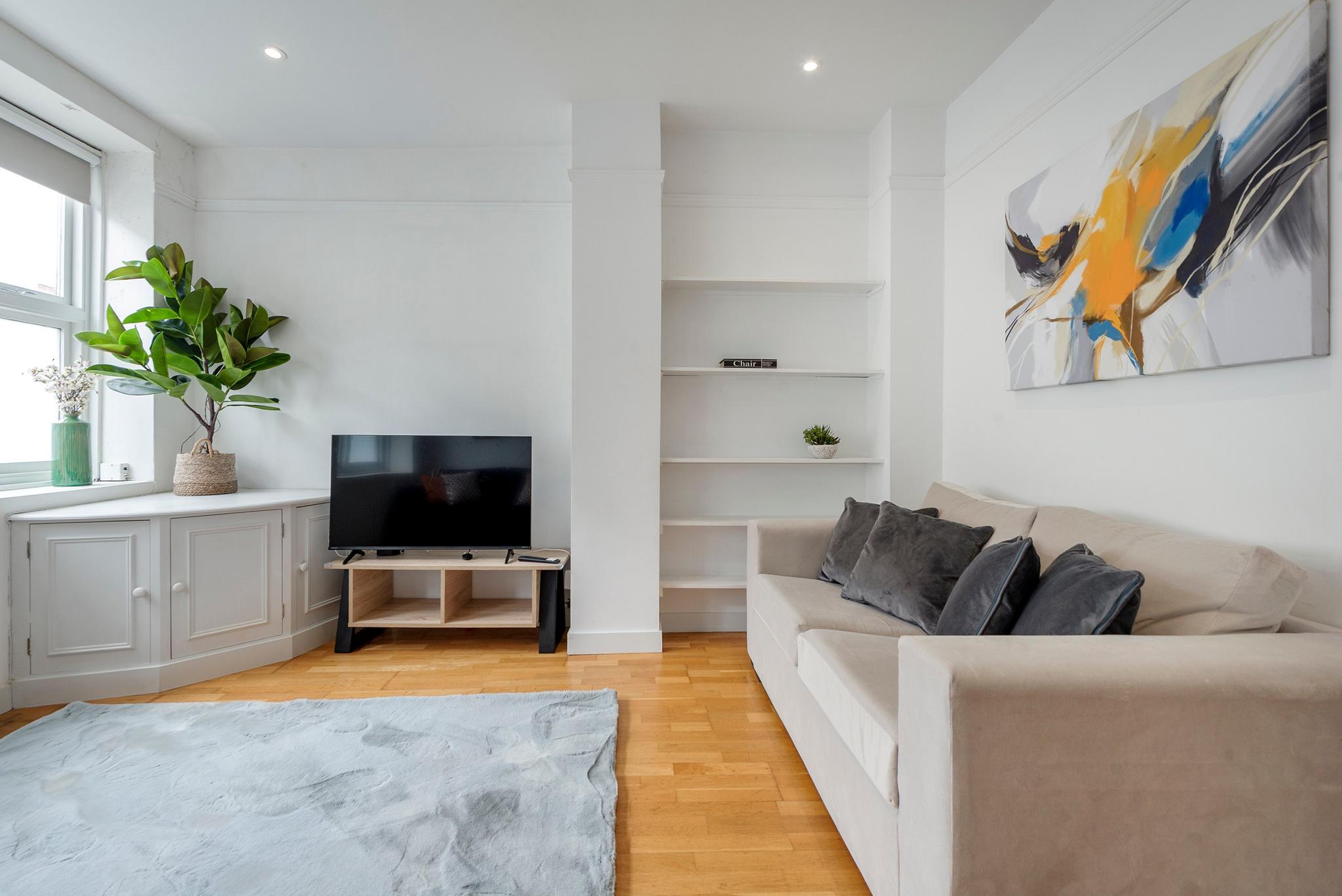 3-Bed Duplex Apt | Shepherds Bush | Central London3