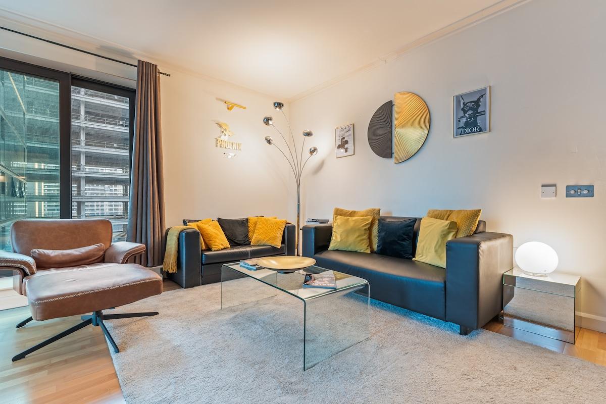 Chic 2 Bed | Free Underground Parking, Sleeps 63