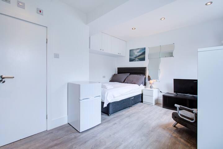 Comfy Studio Suite Lewisham2