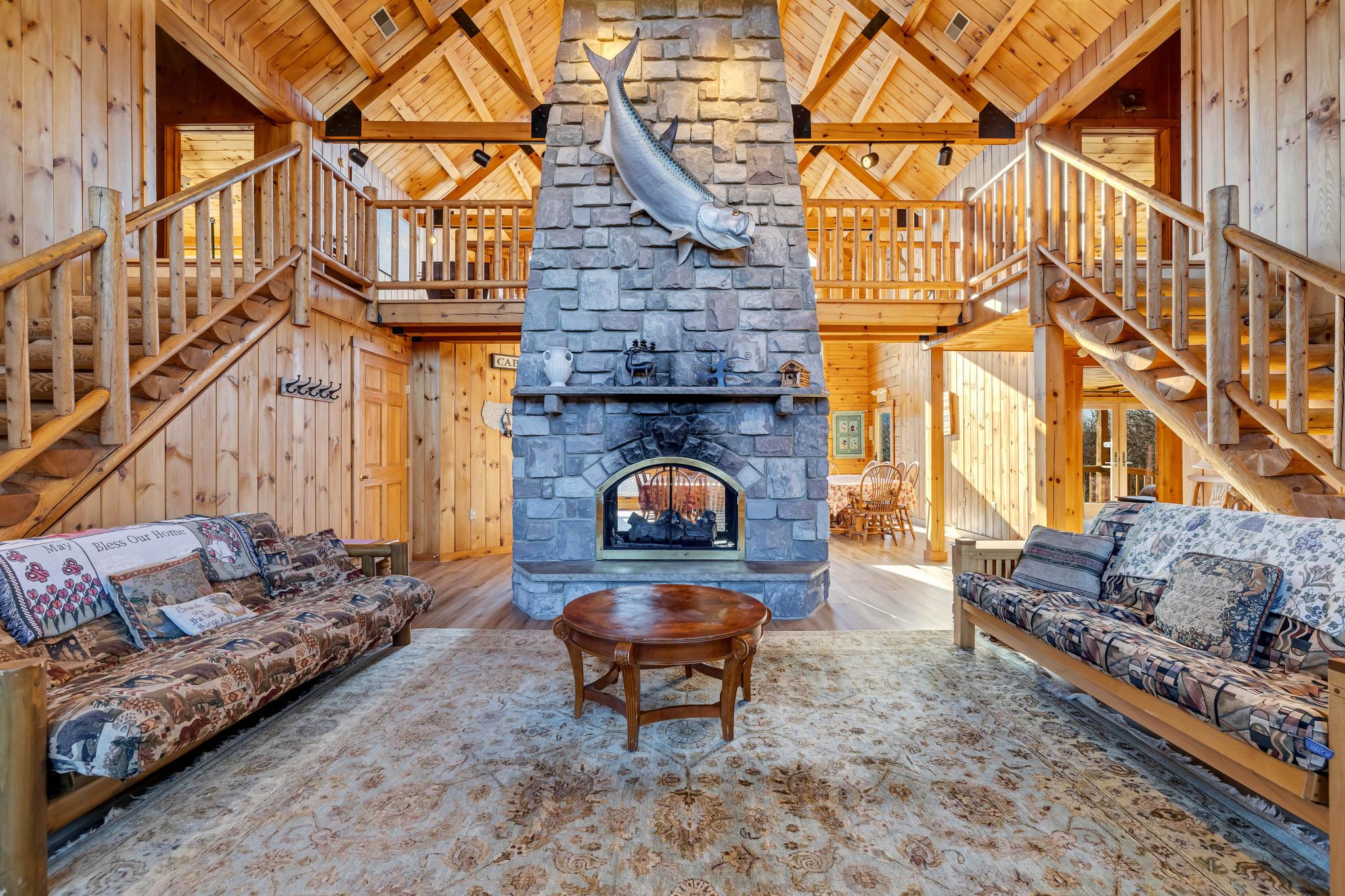 Lake View Lodge 8BD/7BA, Beltzville Lake1