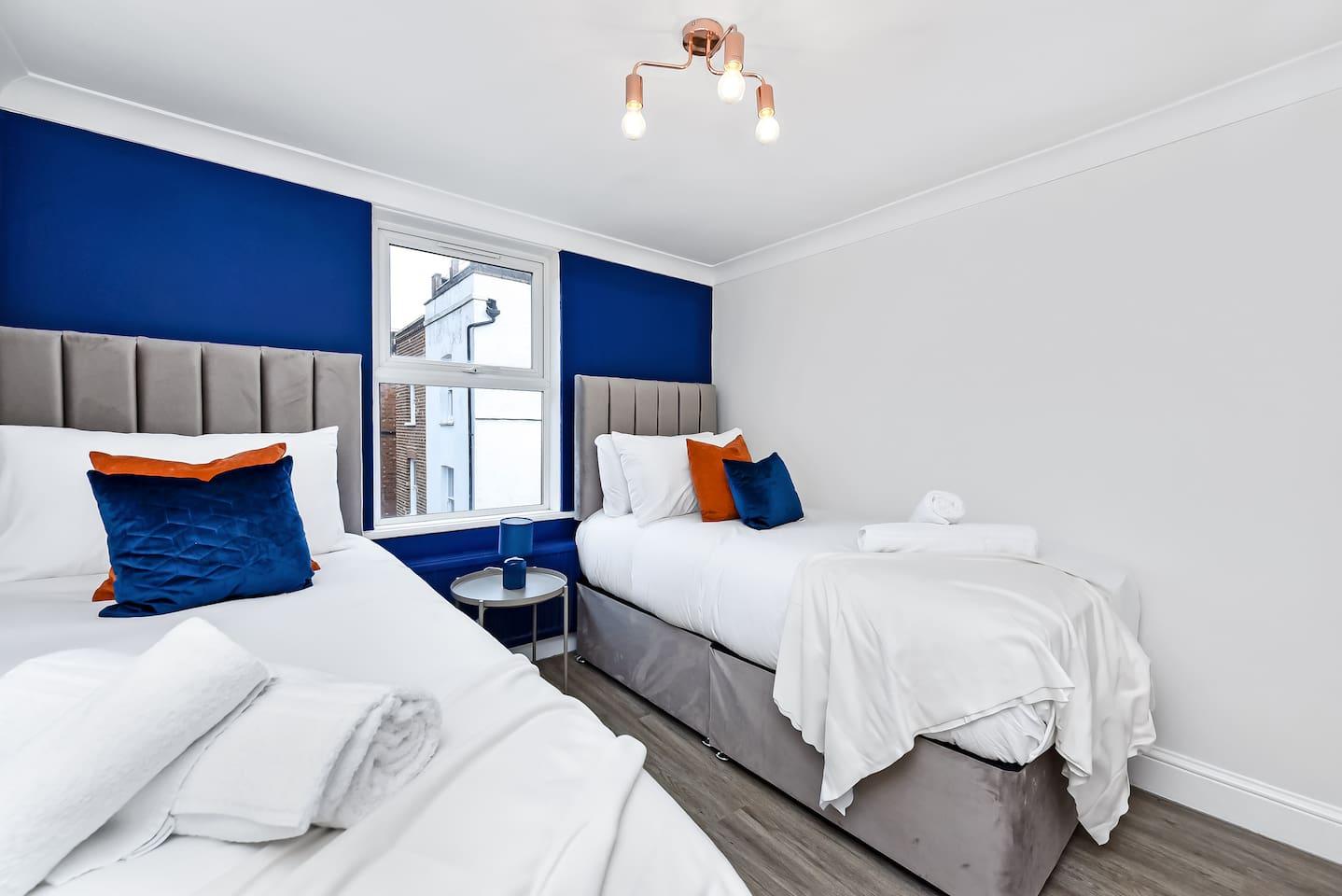 Spacious 2bed in Hampstead Close to Transport4