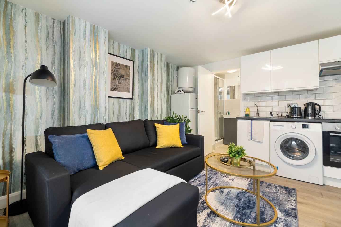 Cosy Gem Next Transport easy access central London1