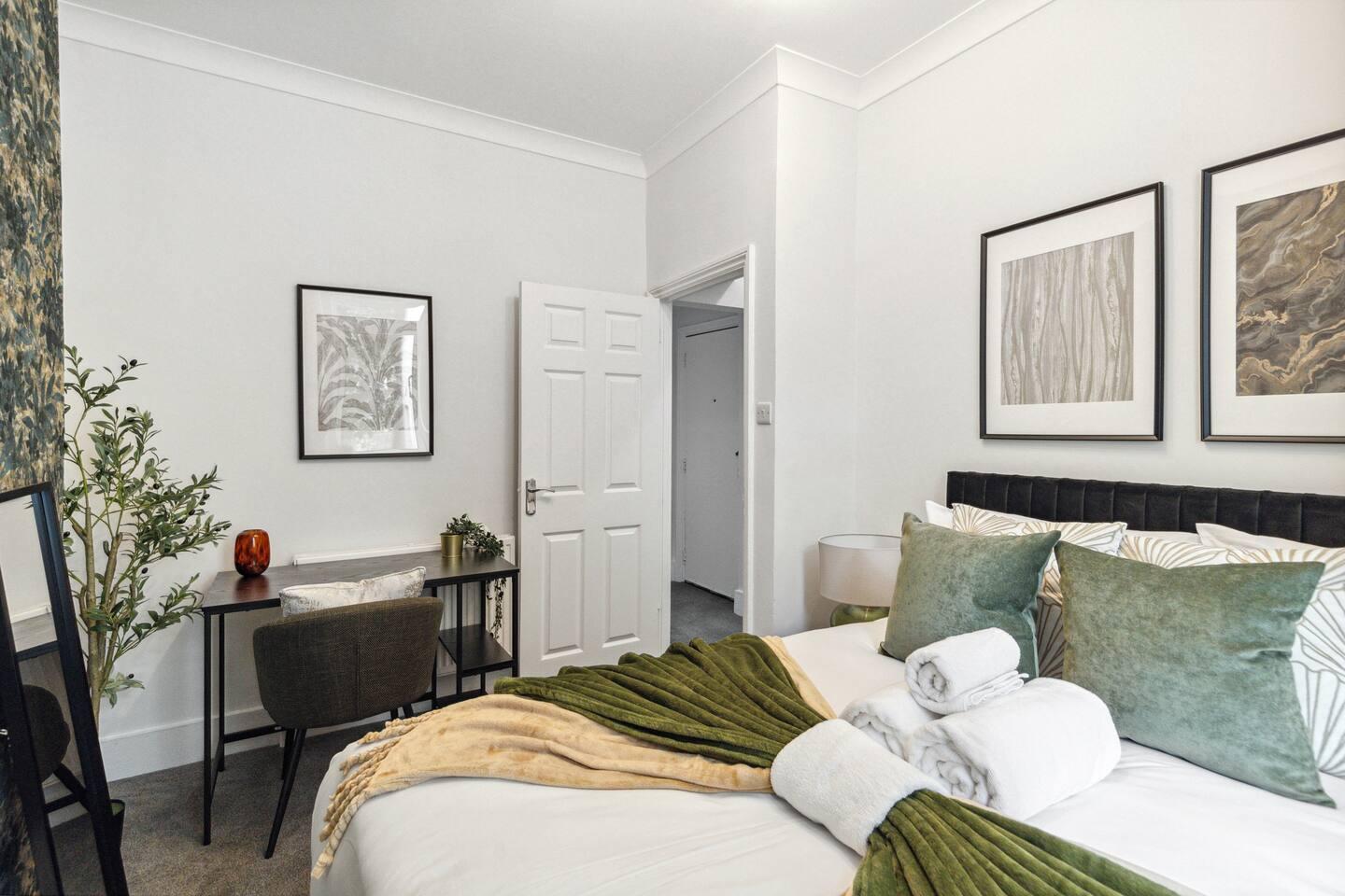 Comfort-Convenience-Location. GF Shepherd's Bush1