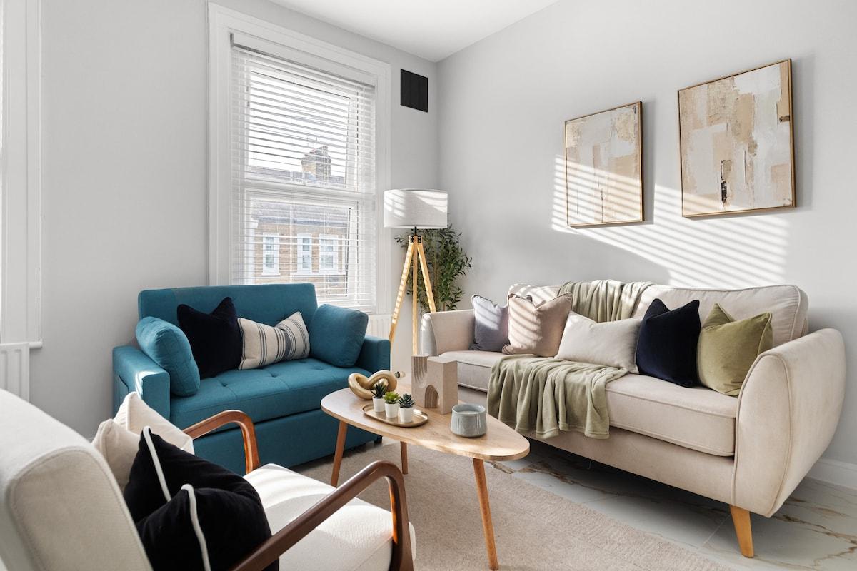 Modern 2 Bedroom Next Transport & Central London2