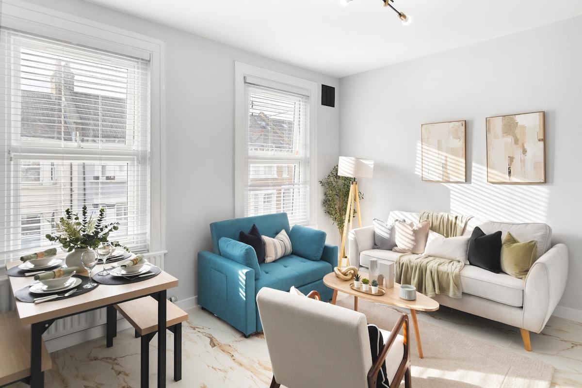 Modern 2 Bedroom Next Transport & Central London6