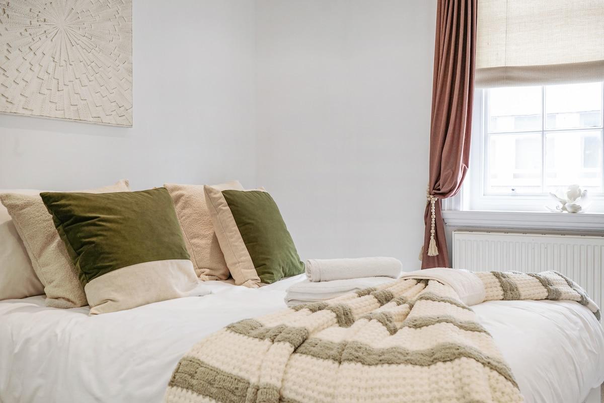 Charming 1-Bed Apartment in Lewisham6