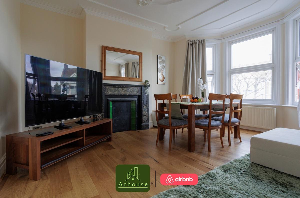 Large & Beautiful 3 Bed in Kensal Rise w Parking5
